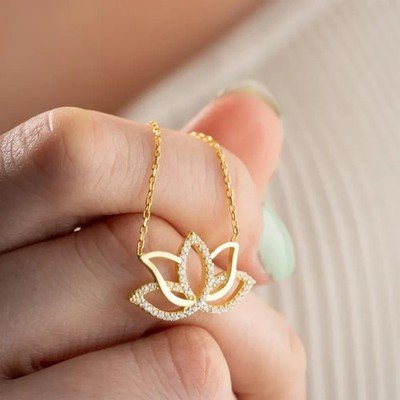0.5Ct Round Cut Lab Created Diamond Lotus Flower Pendant 14K Yellow Gold Plated